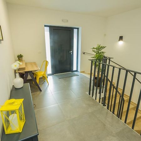 Villa Manus - Boutique Apartments Laurana Esterno foto