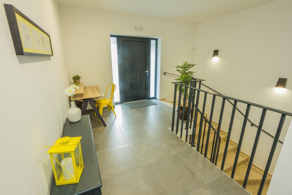 Villa Manus - Boutique Apartments Laurana Esterno foto